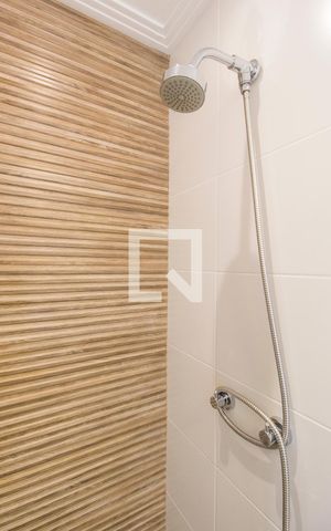 Studio à venda com 49m², 1 quarto e 1 vagaDetalhe do Banheiro da Suite