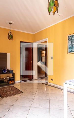 Casa à venda com 370m², 5 quartos e 2 vagas Casa à venda com 370m², 5 quartos e 2 vagasHall Superior