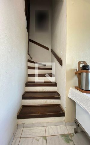 Casa à venda com 90m², 3 quartos e 1 vagaEscada