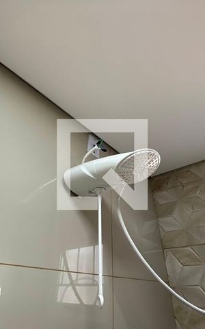 Casa à venda com 90m², 3 quartos e 1 vagaChuveiro do Banheiro Social