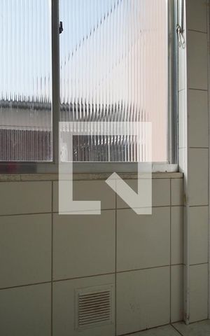 Apartamento para alugar com 60m², 2 quartos e sem vagaCozinha e Área de Serviço