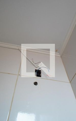 Apartamento para alugar com 60m², 2 quartos e sem vagaBanheiro