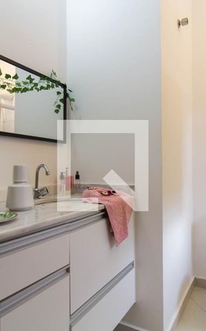 Casa de condomínio para alugar com 90m², 2 quartos e 2 vagas Casa de condomínio para alugar com 90m², 2 quartos e 2 vagasBanheiro suíte