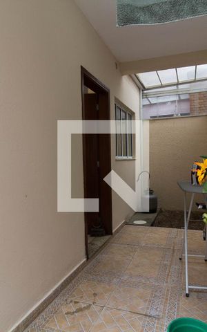 Casa de condomínio para alugar com 90m², 2 quartos e 2 vagas Casa de condomínio para alugar com 90m², 2 quartos e 2 vagasÁrea de serviço