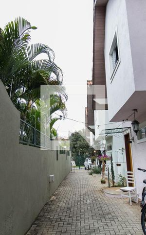 Casa de condomínio para alugar com 90m², 2 quartos e 2 vagas Casa de condomínio para alugar com 90m², 2 quartos e 2 vagasÁrea comum