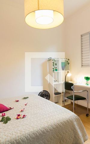 Casa de condomínio para alugar com 90m², 2 quartos e 2 vagas Casa de condomínio para alugar com 90m², 2 quartos e 2 vagasSuíte
