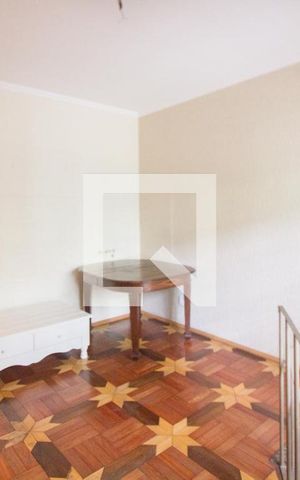Casa à venda com 200m², 3 quartos e 2 vagasSala 1
