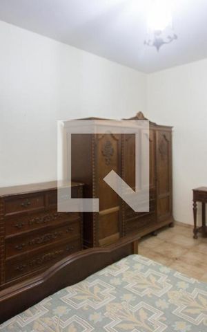 Casa à venda com 200m², 3 quartos e 2 vagasSuíte