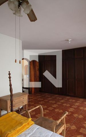 Casa para alugar com 342m², 5 quartos e 4 vagasQuarto 1