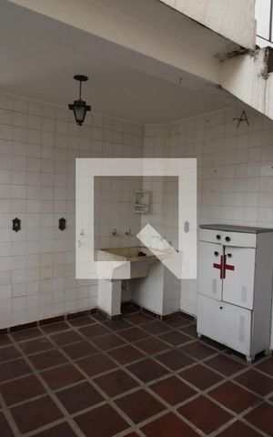 Casa para alugar com 342m², 5 quartos e 4 vagasÁrea de Serviço