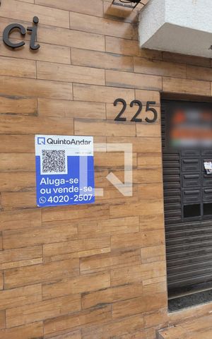 Apartamento à venda com 42m², 2 quartos e sem vaga Apartamento à venda com 42m², 2 quartos e sem vagaFachada