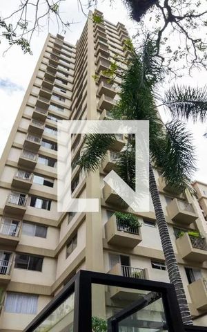 Apartamento para alugar com 57m², 2 quartos e 1 vaga Apartamento para alugar com 57m², 2 quartos e 1 vagaFachada