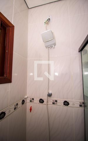 Casa à venda com 270m², 3 quartos e 3 vagas Casa à venda com 270m², 3 quartos e 3 vagasBanheiro da Suíte