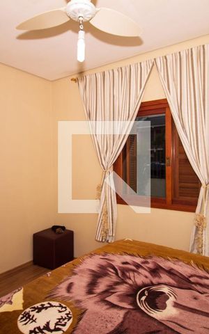 Casa à venda com 270m², 3 quartos e 3 vagas Casa à venda com 270m², 3 quartos e 3 vagasSuíte
