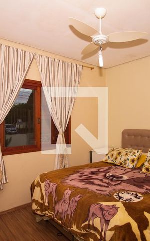 Casa à venda com 270m², 3 quartos e 3 vagas Casa à venda com 270m², 3 quartos e 3 vagasSuíte