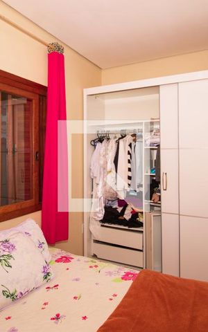 Casa à venda com 270m², 3 quartos e 3 vagas Casa à venda com 270m², 3 quartos e 3 vagasQuarto 1