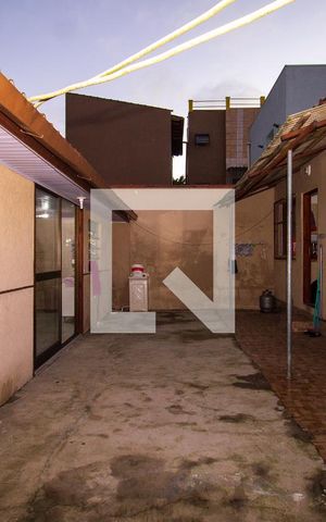 Casa à venda com 270m², 3 quartos e 3 vagas Casa à venda com 270m², 3 quartos e 3 vagasÁrea Externa