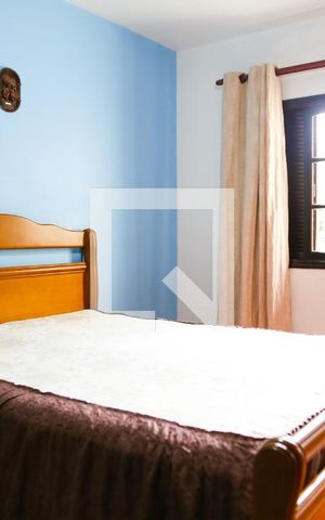 Casa à venda com 318m², 6 quartos e 4 vagas Casa à venda com 318m², 6 quartos e 4 vagasSuite 1