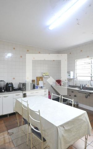 Casa à venda com 200m², 3 quartos e 2 vagasCozinha