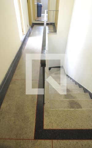 Casa à venda com 200m², 3 quartos e 2 vagasCorredor