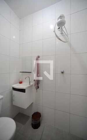 Casa à venda com 200m², 3 quartos e 2 vagasBanheiro 2