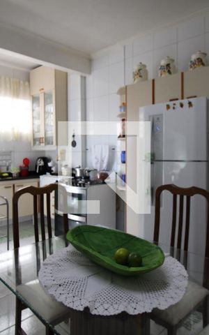 Apartamento à venda com 135m², 3 quartos e sem vagaCozinha