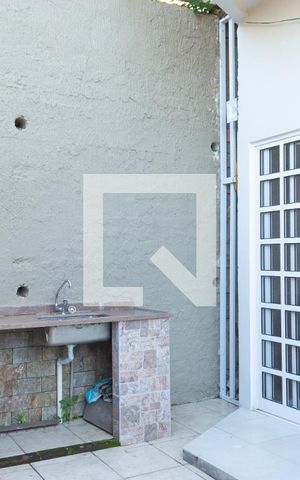 Casa à venda com 370m², 4 quartos e 2 vagas