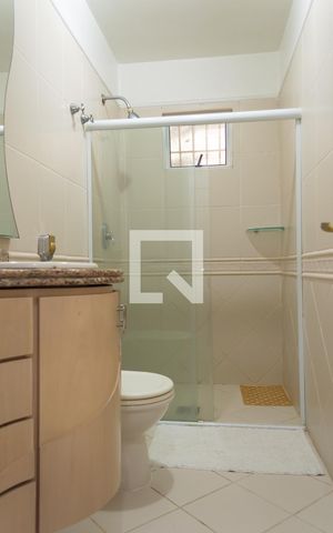 Casa à venda com 370m², 4 quartos e 2 vagas