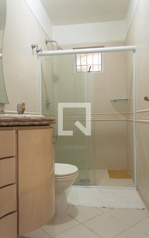 Casa à venda com 370m², 4 quartos e 2 vagas
