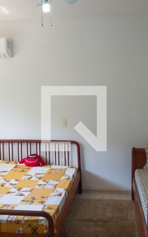Casa à venda com 370m², 4 quartos e 2 vagas
