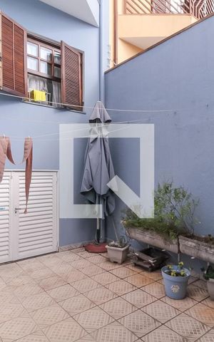 Casa à venda com 256m², 3 quartos e 2 vagas Casa à venda com 256m², 3 quartos e 2 vagasQuintal