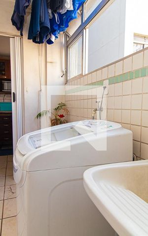 Apartamento à venda com 139m², 4 quartos e 1 vaga Apartamento à venda com 139m², 4 quartos e 1 vagaÁrea de Serviço