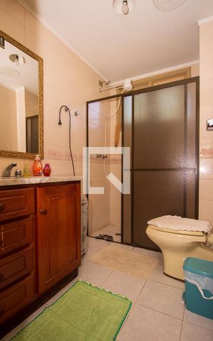 Apartamento à venda com 161m², 3 quartos e 1 vaga Apartamento à venda com 161m², 3 quartos e 1 vagaBanheiro