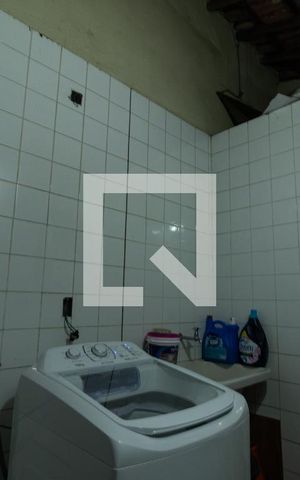 Casa de condomínio à venda com 200m², 4 quartos e 3 vagasLavanderia
