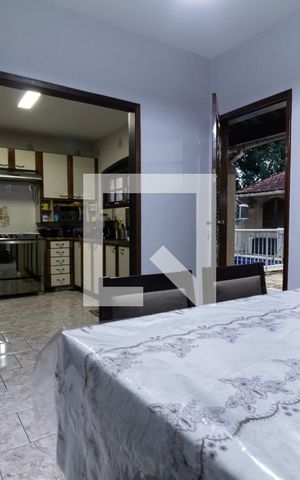 Casa de condomínio à venda com 200m², 4 quartos e 3 vagasSala de Jantar