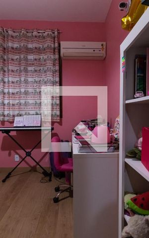 Casa de condomínio à venda com 200m², 4 quartos e 3 vagasQuarto 2