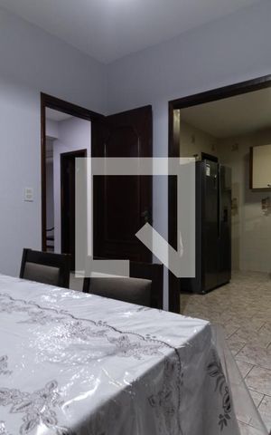 Casa de condomínio à venda com 200m², 4 quartos e 3 vagasSala de Jantar