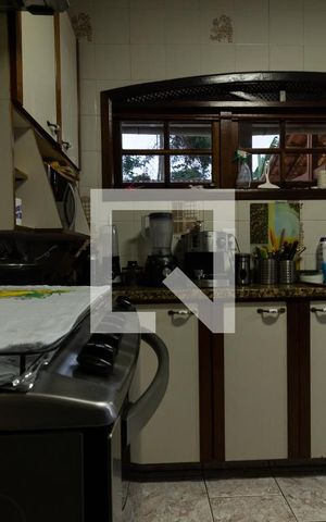 Casa de condomínio à venda com 200m², 4 quartos e 3 vagasCozinha