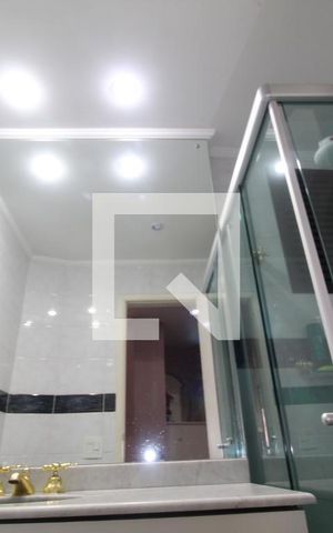 Apartamento à venda com 240m², 3 quartos e 4 vagasBanheiro suite 2