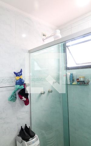 Apartamento à venda com 240m², 3 quartos e 4 vagasBanheiro suite 2