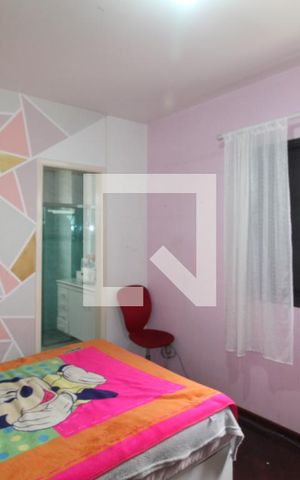 Apartamento à venda com 240m², 3 quartos e 4 vagasQuarto 2 suite