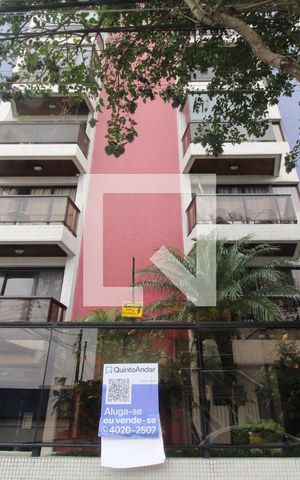 Apartamento à venda com 240m², 3 quartos e 4 vagasFachada