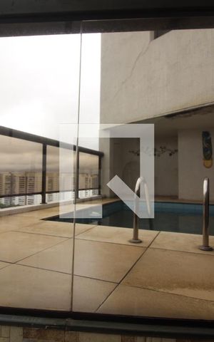 Apartamento à venda com 240m², 3 quartos e 4 vagasPiscina cobertura