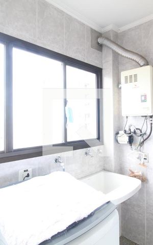 Apartamento à venda com 240m², 3 quartos e 4 vagasÁrea serviço