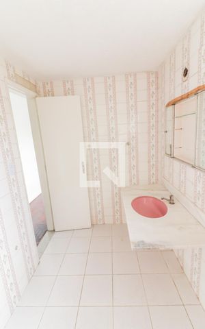 Casa à venda com 450m², 3 quartos e 3 vagas Casa à venda com 450m², 3 quartos e 3 vagasSuite