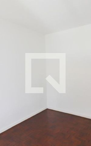 Casa à venda com 450m², 3 quartos e 3 vagas Casa à venda com 450m², 3 quartos e 3 vagasQuarto 2