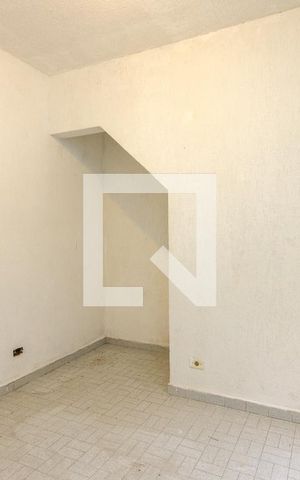 Casa à venda com 80m², 2 quartos e 2 vagas Casa à venda com 80m², 2 quartos e 2 vagasQuarto de Serviço
