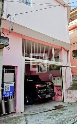 Casa para alugar com 20m², 1 quarto e sem vaga Casa para alugar com 20m², 1 quarto e sem vagaFachada