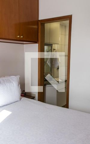Apartamento à venda com 68m², 3 quartos e 2 vagas Apartamento à venda com 68m², 3 quartos e 2 vagasSuíte