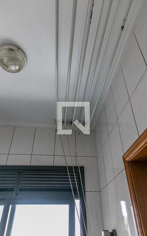 Apartamento à venda com 68m², 3 quartos e 2 vagas Apartamento à venda com 68m², 3 quartos e 2 vagasÁrea de Serviço